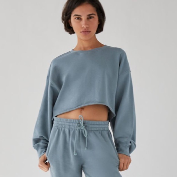 TNA Airy Fleece Boyfriend Cropped Sweatshirt - Tan - Picture 2 of 6